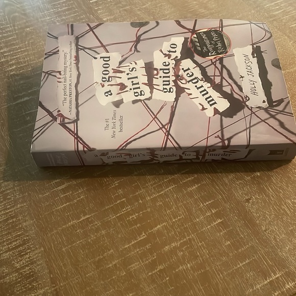 Paperback Novel A Good Girl’s Guide to Murder, by Holly Jackson - Picture 3 of 4